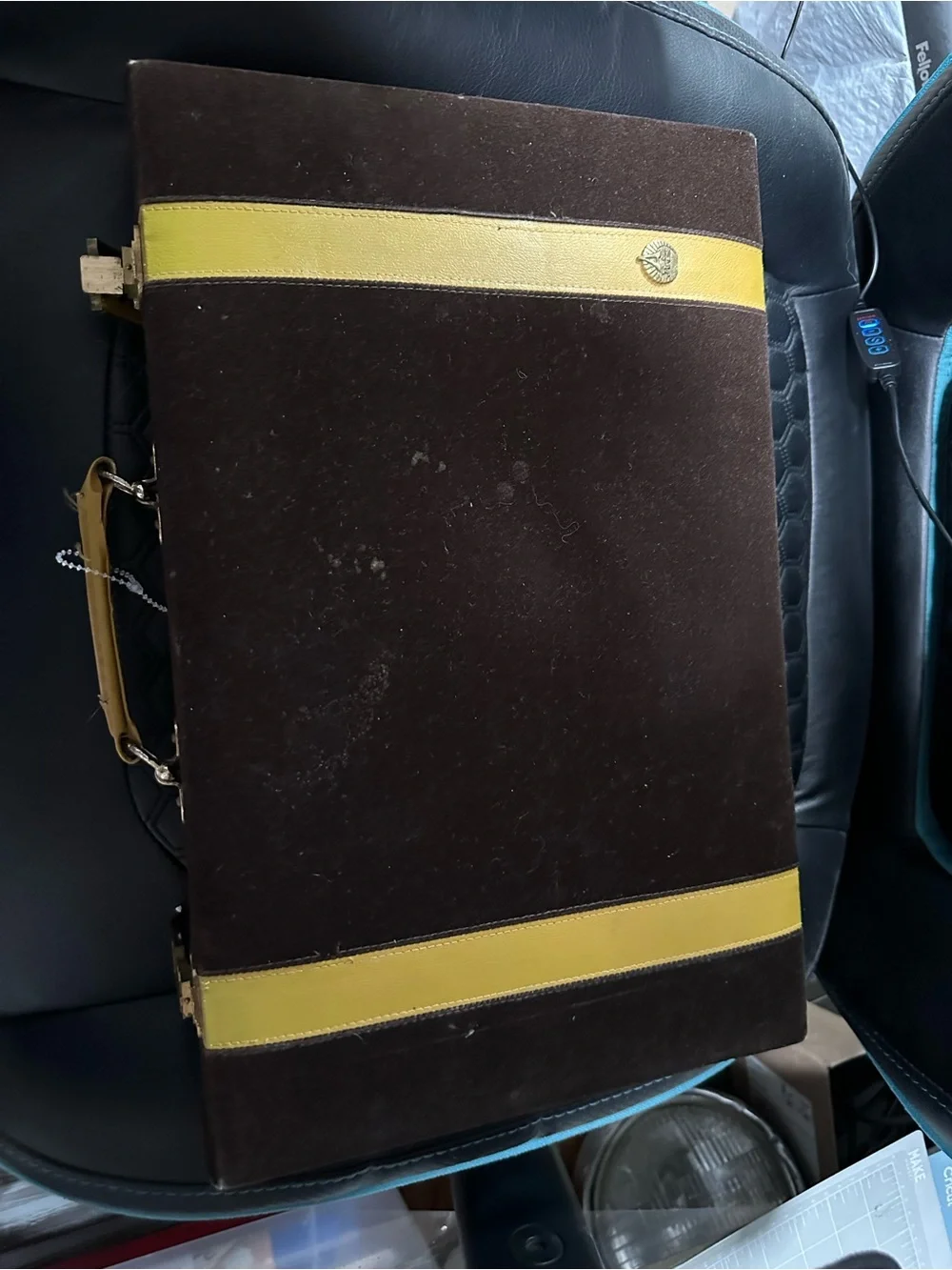 Men’s Travel Game Case with Yellow Leather Handle